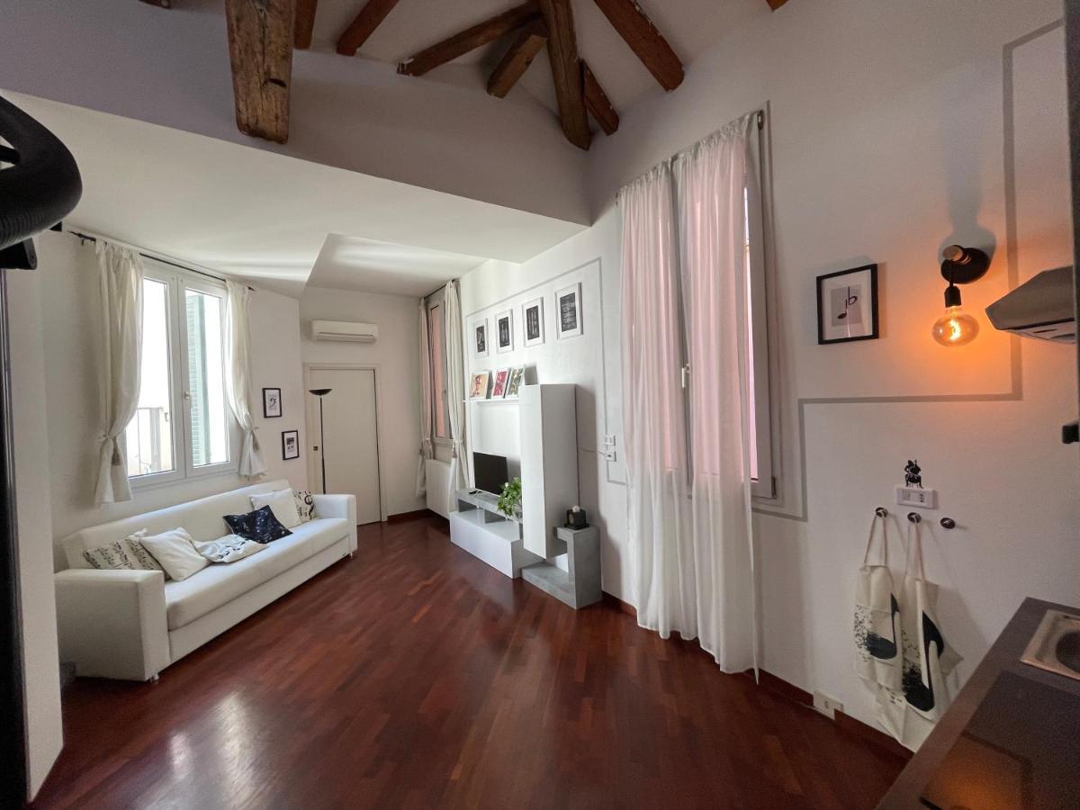 La Chiave Di Violino Appartamentino Musicale Bologna Luaran gambar